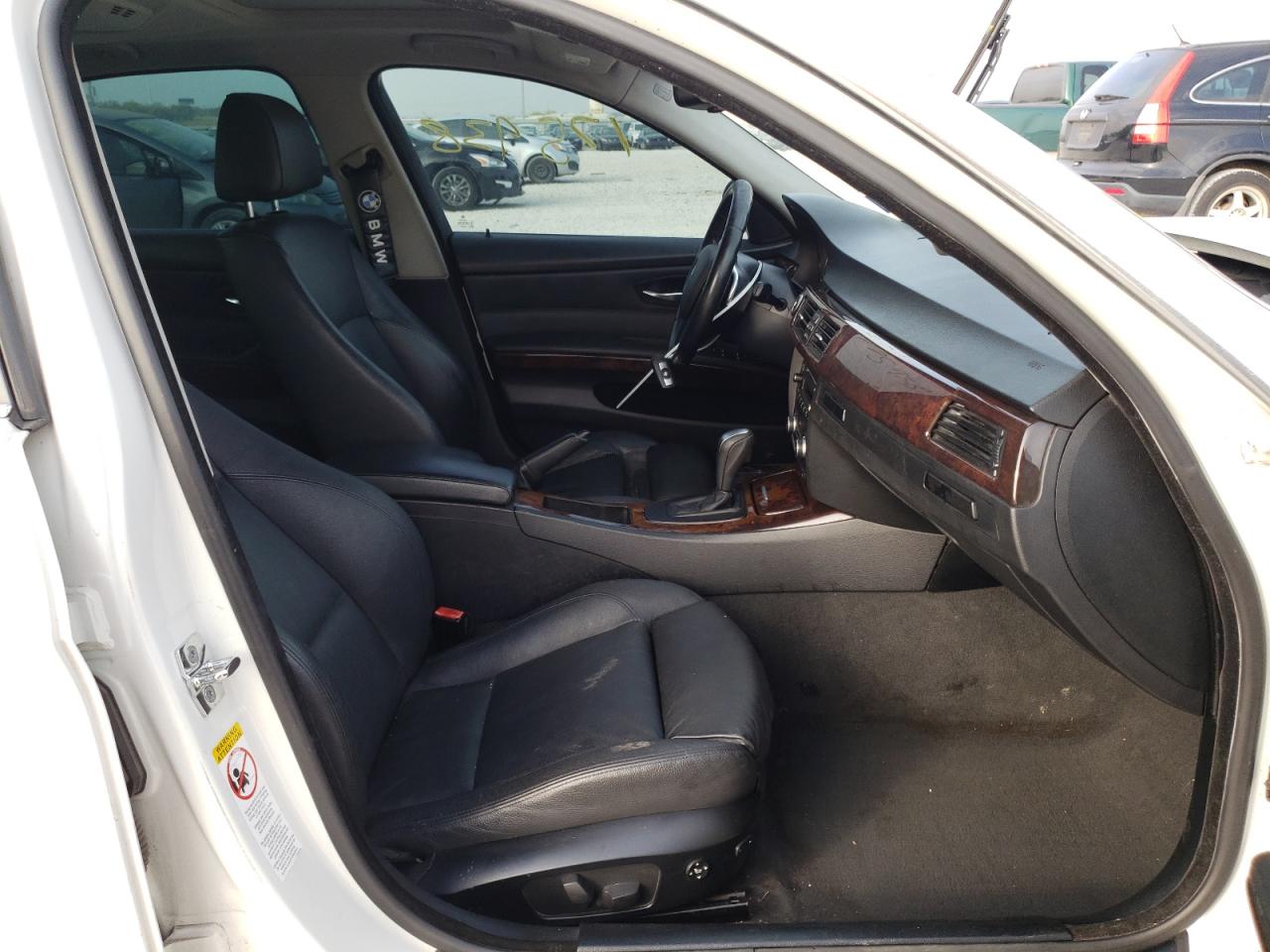 Photo 5 from auction – 2008 BMW 335 I with VIN WBAVB735X8VH25815