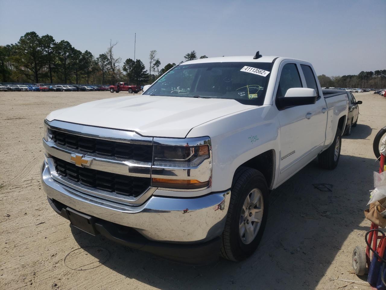 Photo 2 from auction – 2018 CHEVROLET SILVERADO with VIN 1GCVKREC9JZ174895