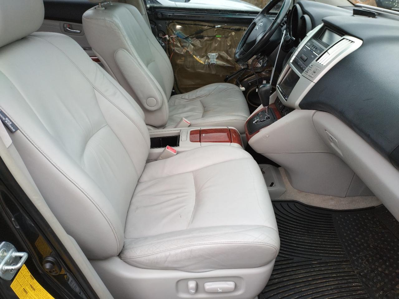 Photo 5 from auction – 2004 LEXUS RX 330 with VIN JTJHA31U540008648
