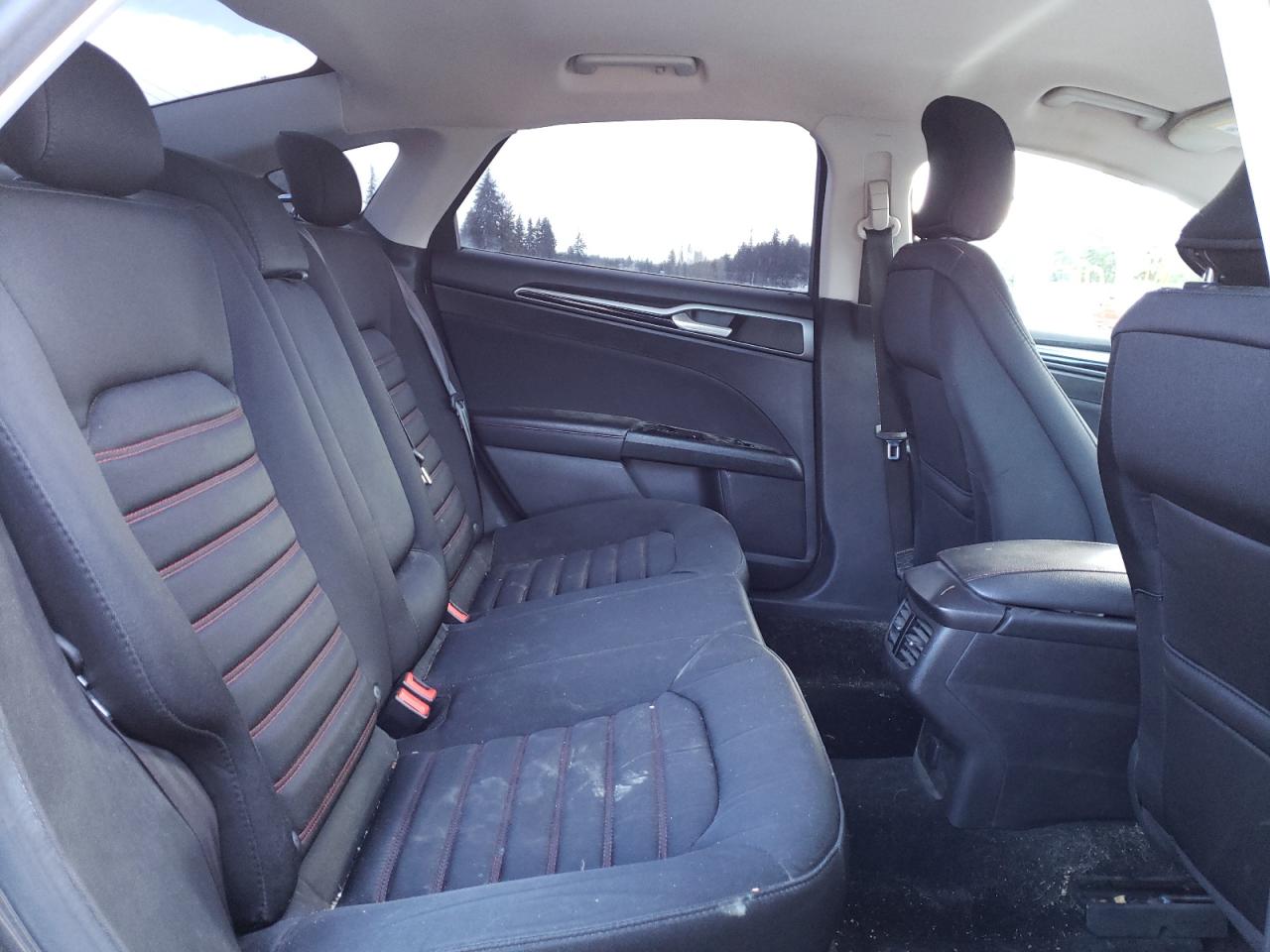 Photo 6 from auction – 2016 FORD FUSION SE with VIN 3FA6P0H78GR397299
