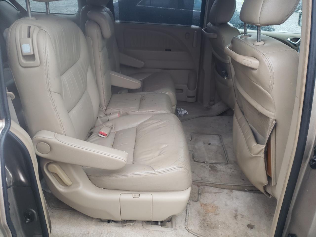 Photo 6 from auction – 2006 HONDA ODYSSEY EX with VIN 5FNRL38796B069930