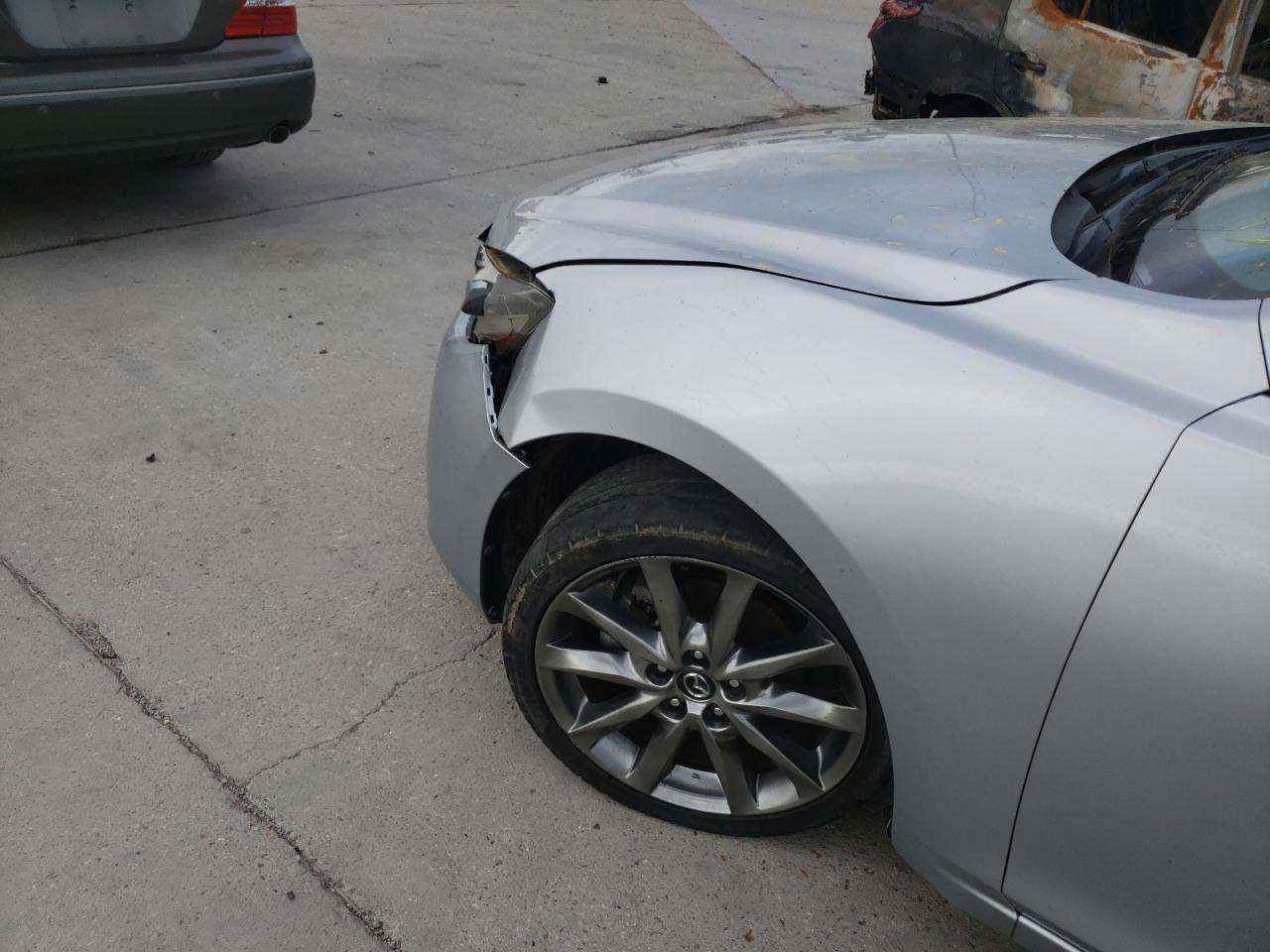 Photo 9 from auction – 2018 MAZDA 3 TOURING with VIN 3MZBN1V3XJM179100
