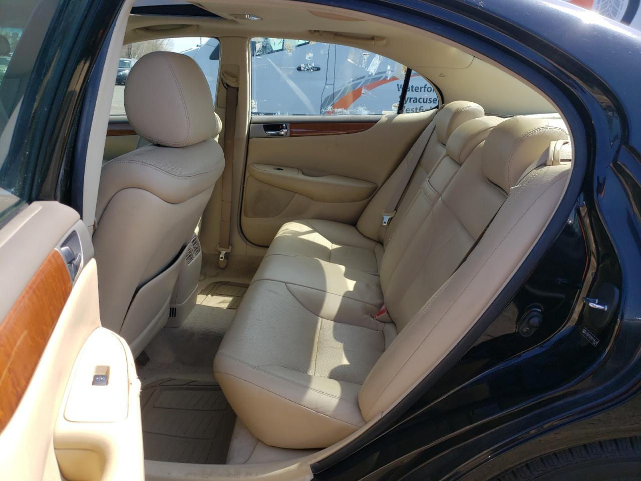 Photo 6 from auction – 2005 LEXUS ES 330 with VIN JTHBA30G955105438
