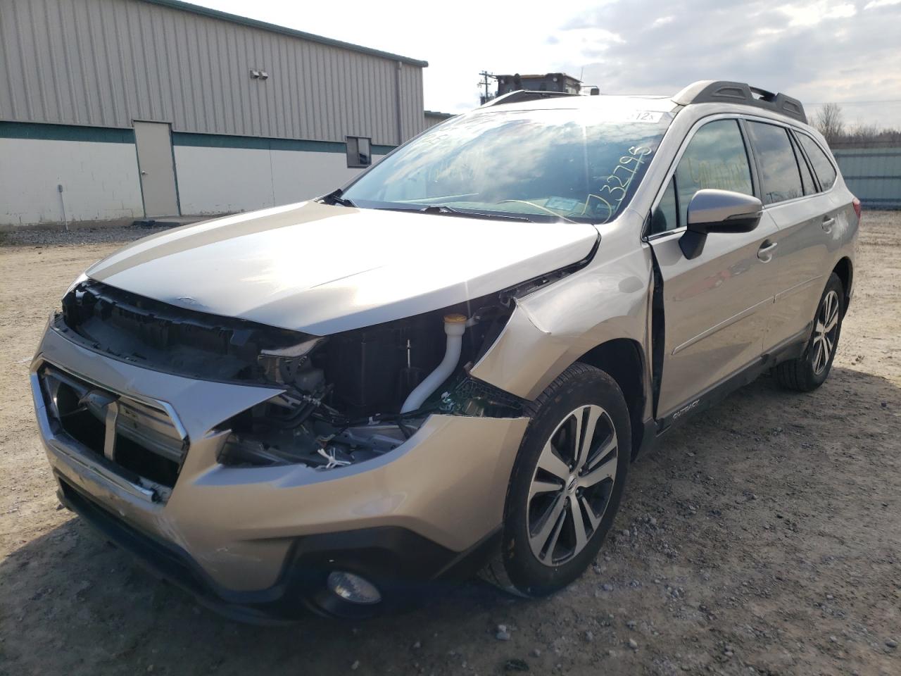 Photo 2 from auction – 2018 SUBARU OUTBACK 2. with VIN 4S4BSANCXJ3294403