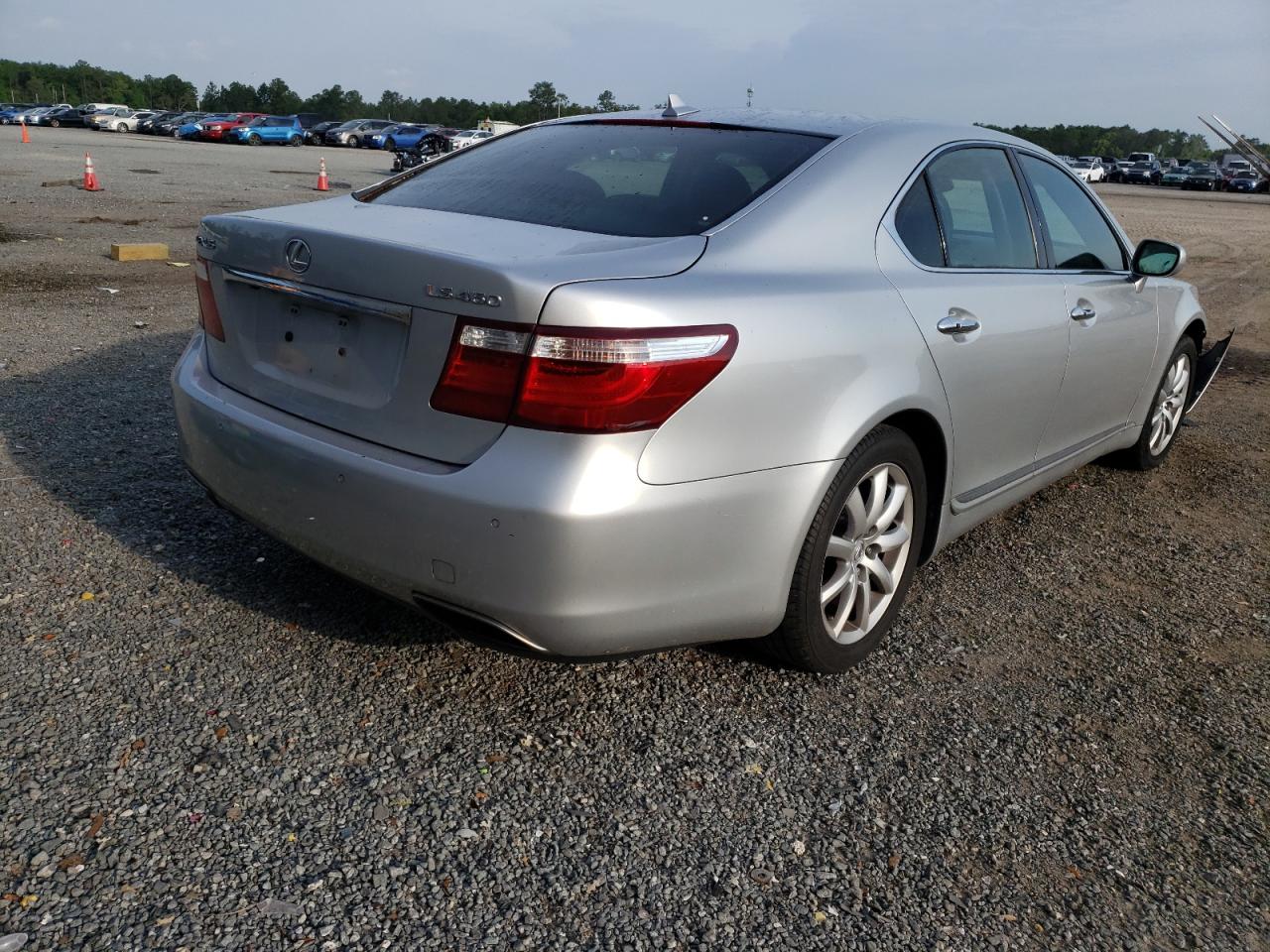 Photo 4 from auction – 2007 LEXUS LS 460 with VIN JTHBL46FX75038768