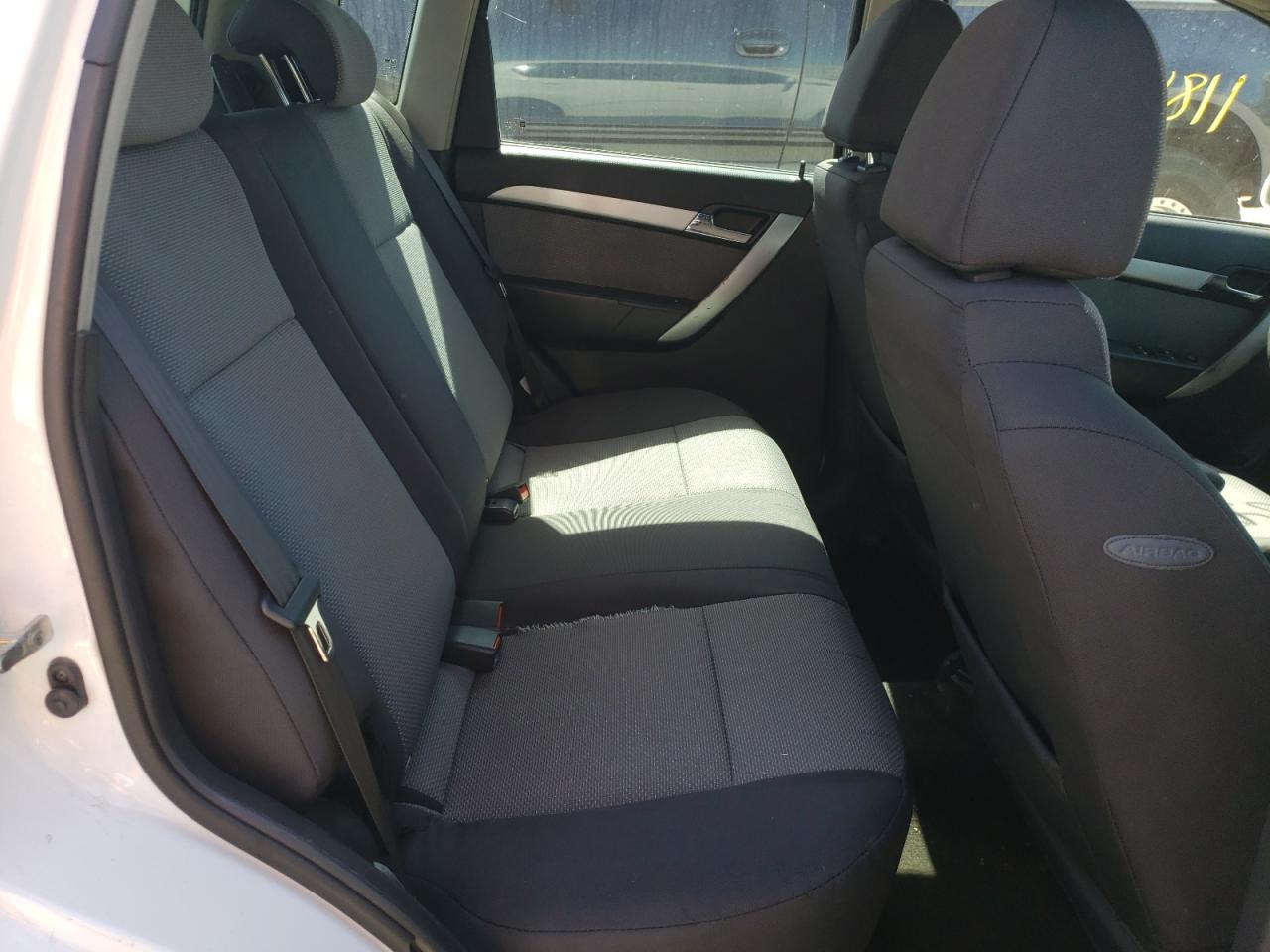 Photo 6 from auction – 2011 CHEVROLET AVEO LS with VIN KL1TD6DE1BB132774