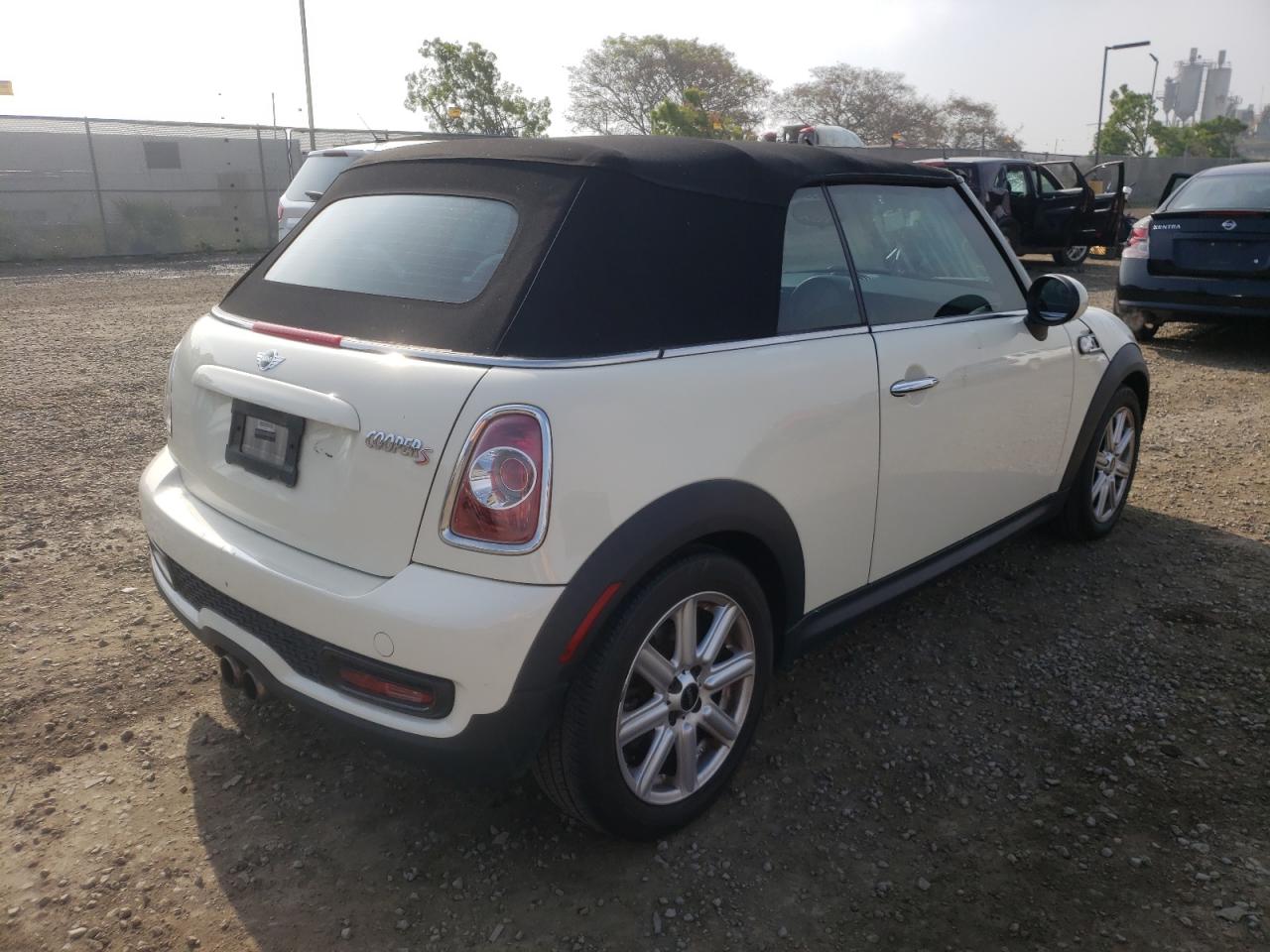 Photo 4 from auction – 2012 MINI COOPER S with VIN WMWZP3C58CT249867