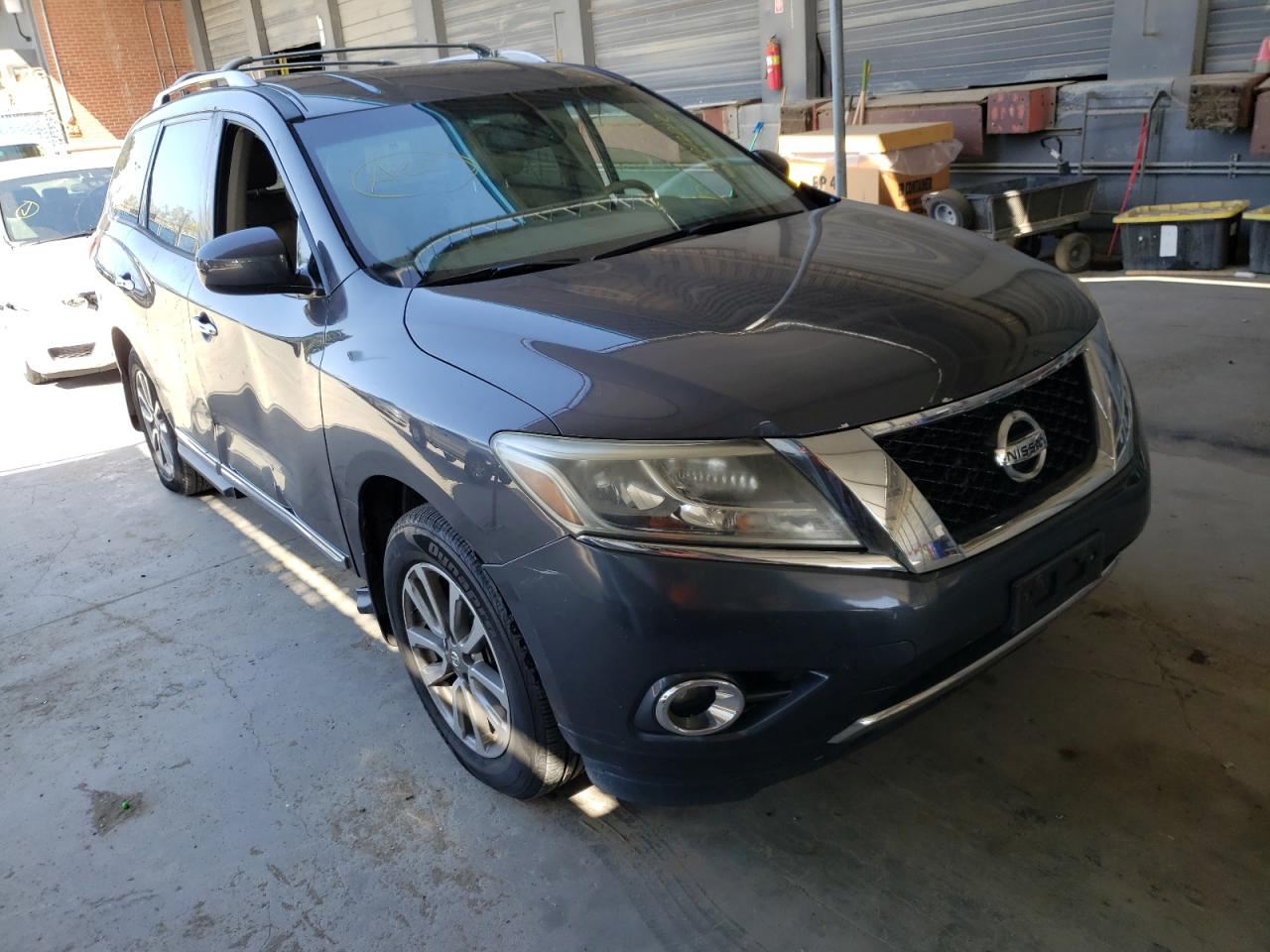 NISSAN PATHFINDER 2013 with VIN 5N1AR2MM4DC601673 - Photo from auction