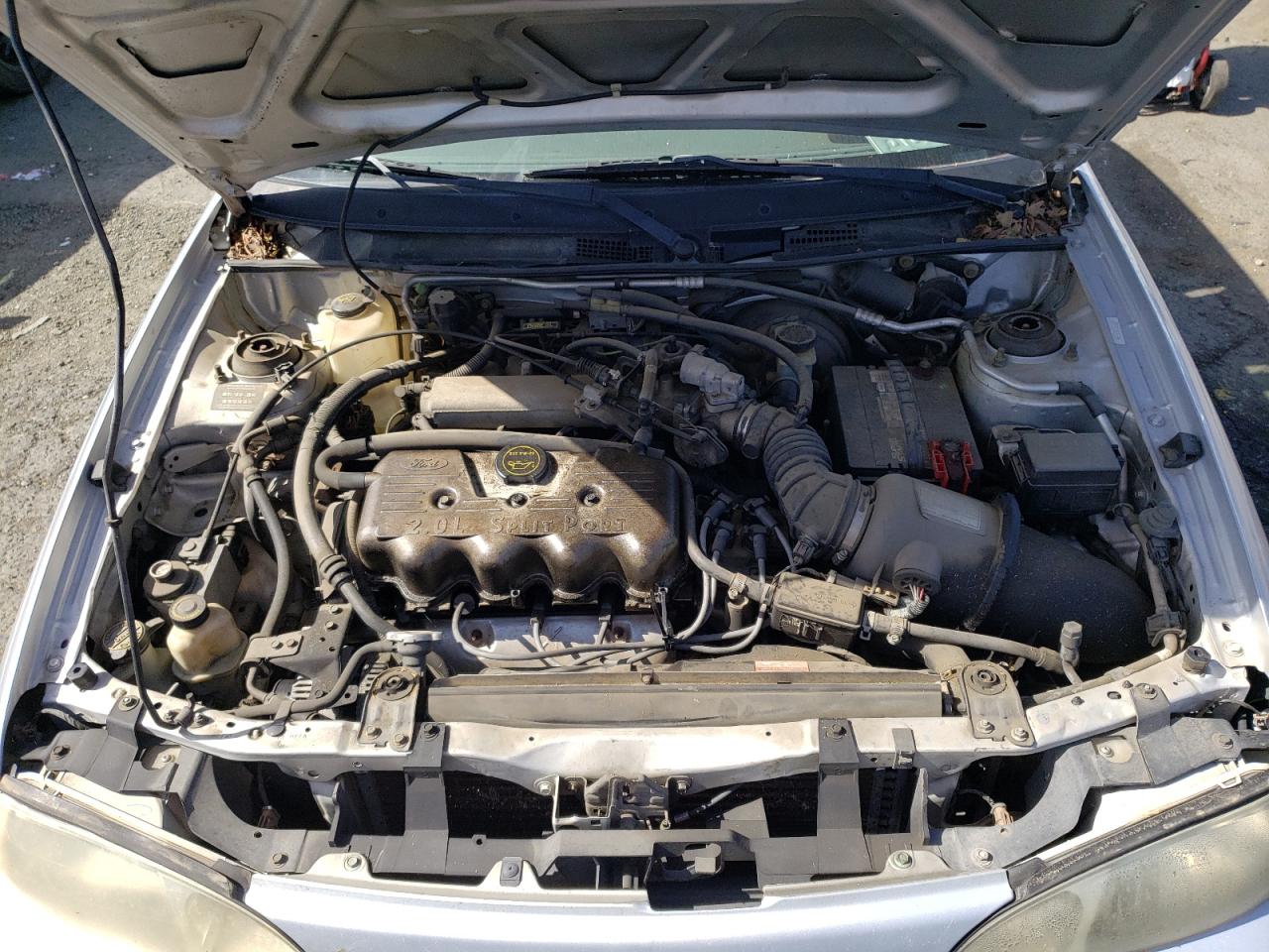 Photo 7 from auction – 2001 FORD ESCORT with VIN 3FAFP13P01R169236