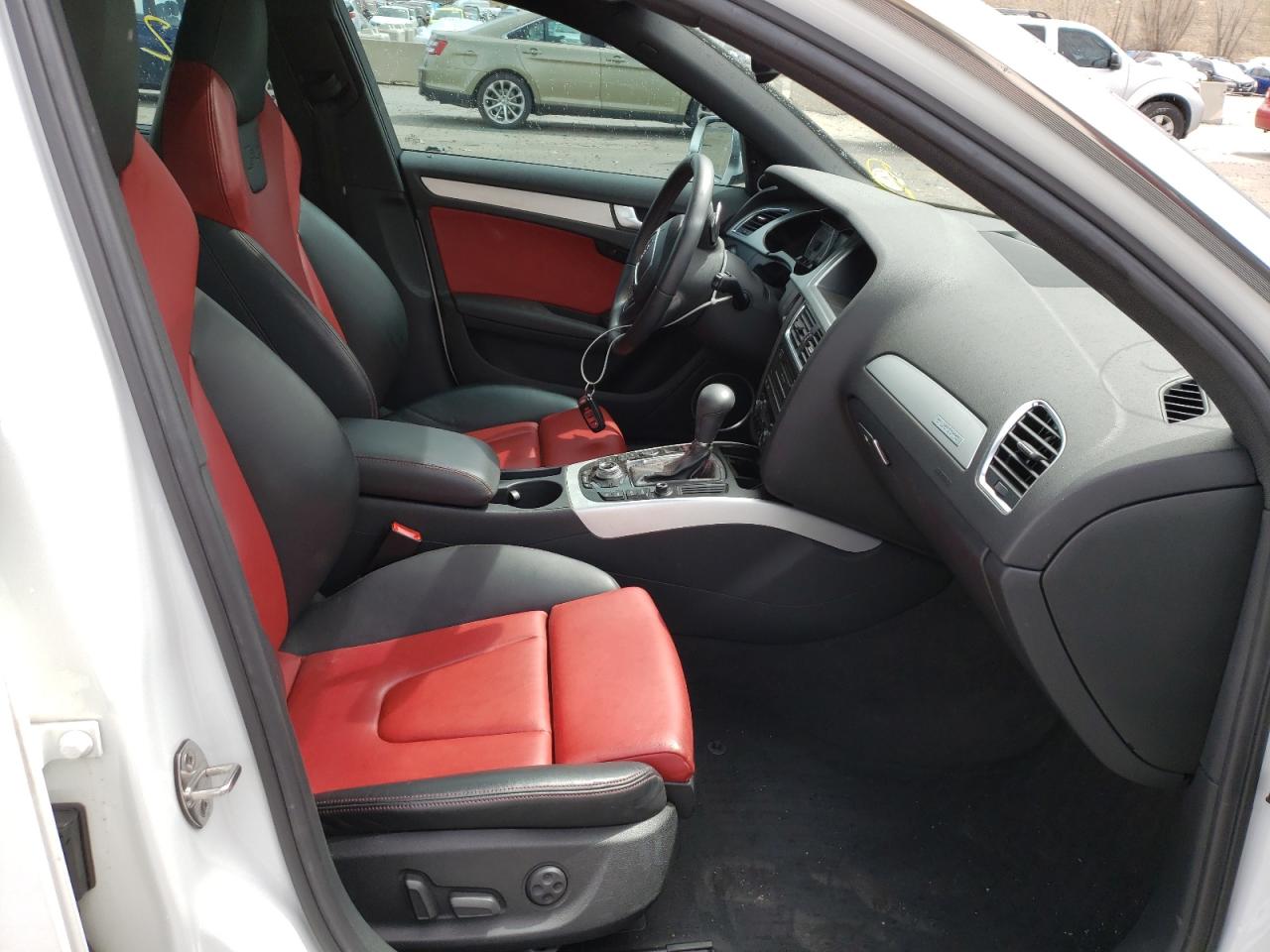 Photo 5 from auction – 2011 AUDI S4 PRESTIG with VIN WAUKGBFL6BA055466