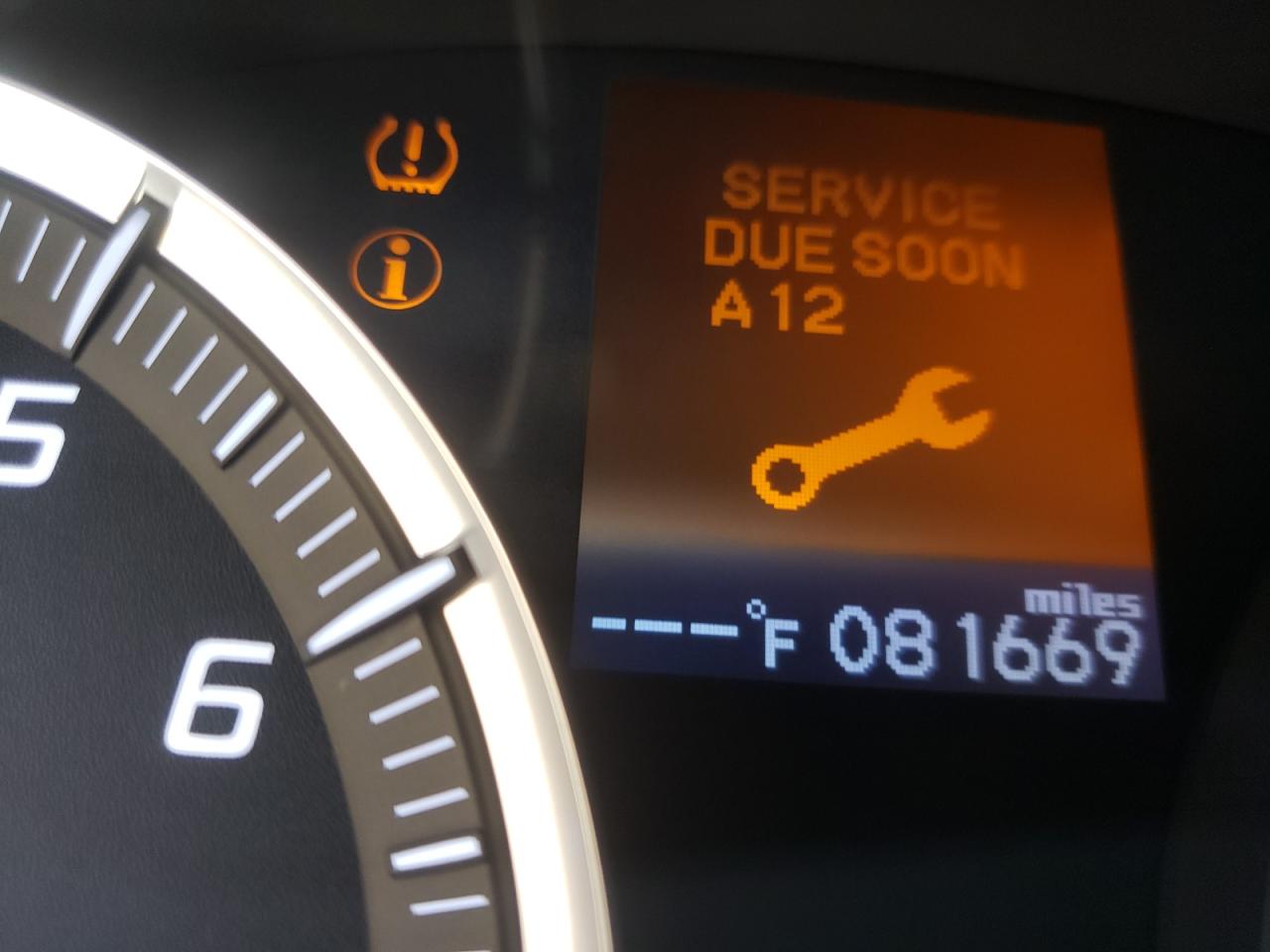 Photo 8 from auction – 2015 ACURA TLX with VIN 19UUB1F31FA005327