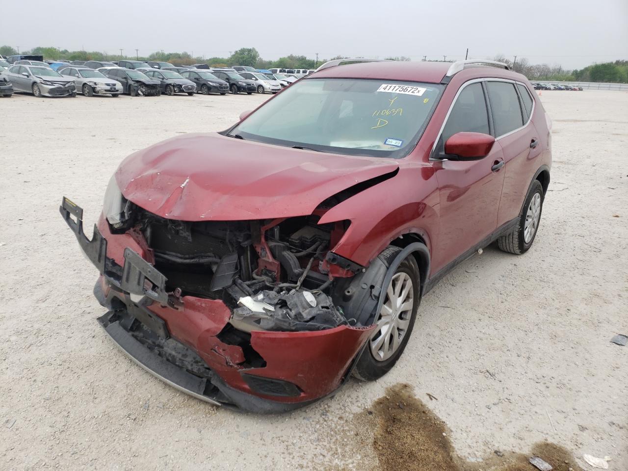 Photo 2 from auction – 2016 NISSAN ROGUE S with VIN KNMAT2MT7GP625704