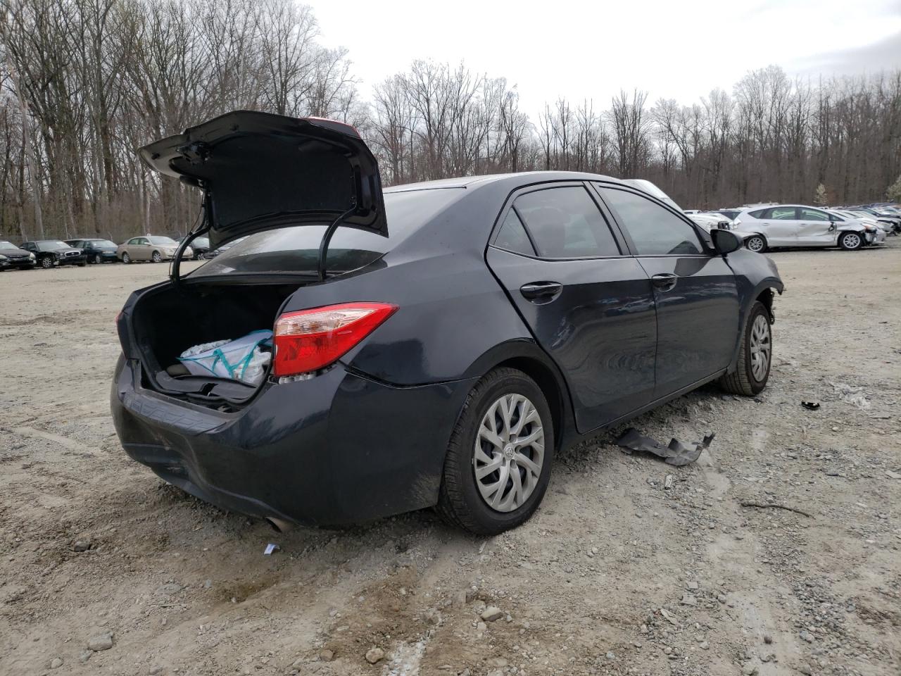 Photo 4 from auction – 2018 TOYOTA COROLLA L with VIN 2T1BURHE1JC096715