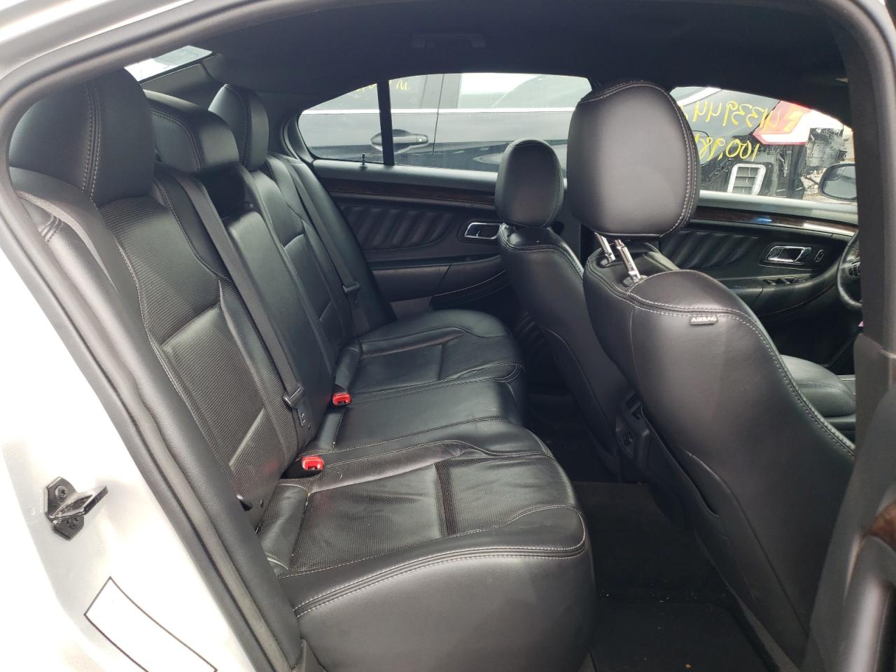 Photo 6 from auction – 2013 FORD TAURUS LIM with VIN 1FAHP2F89DG106182