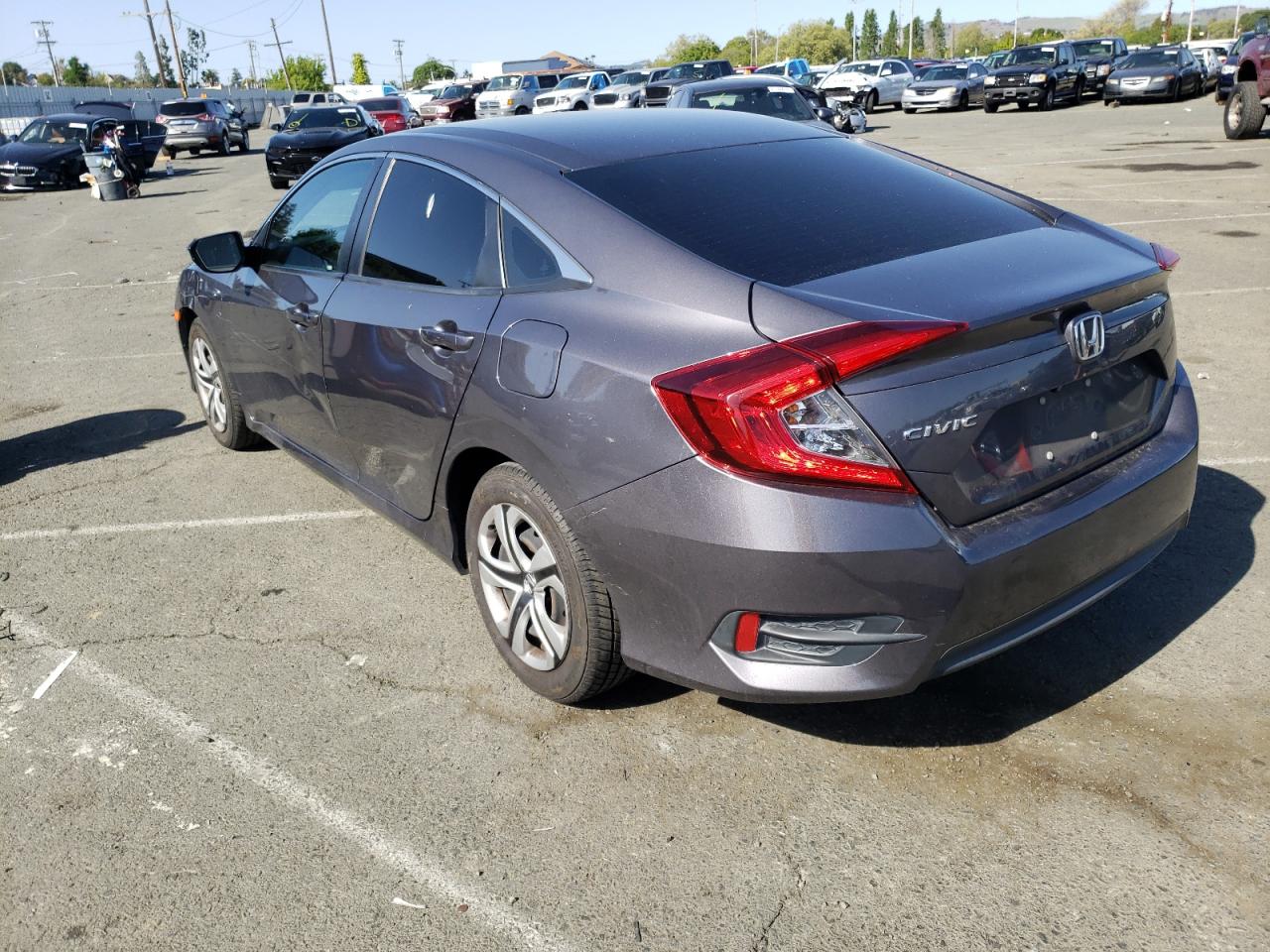 Photo 3 from auction – 2017 HONDA CIVIC LX with VIN 2HGFC2F52HH556156