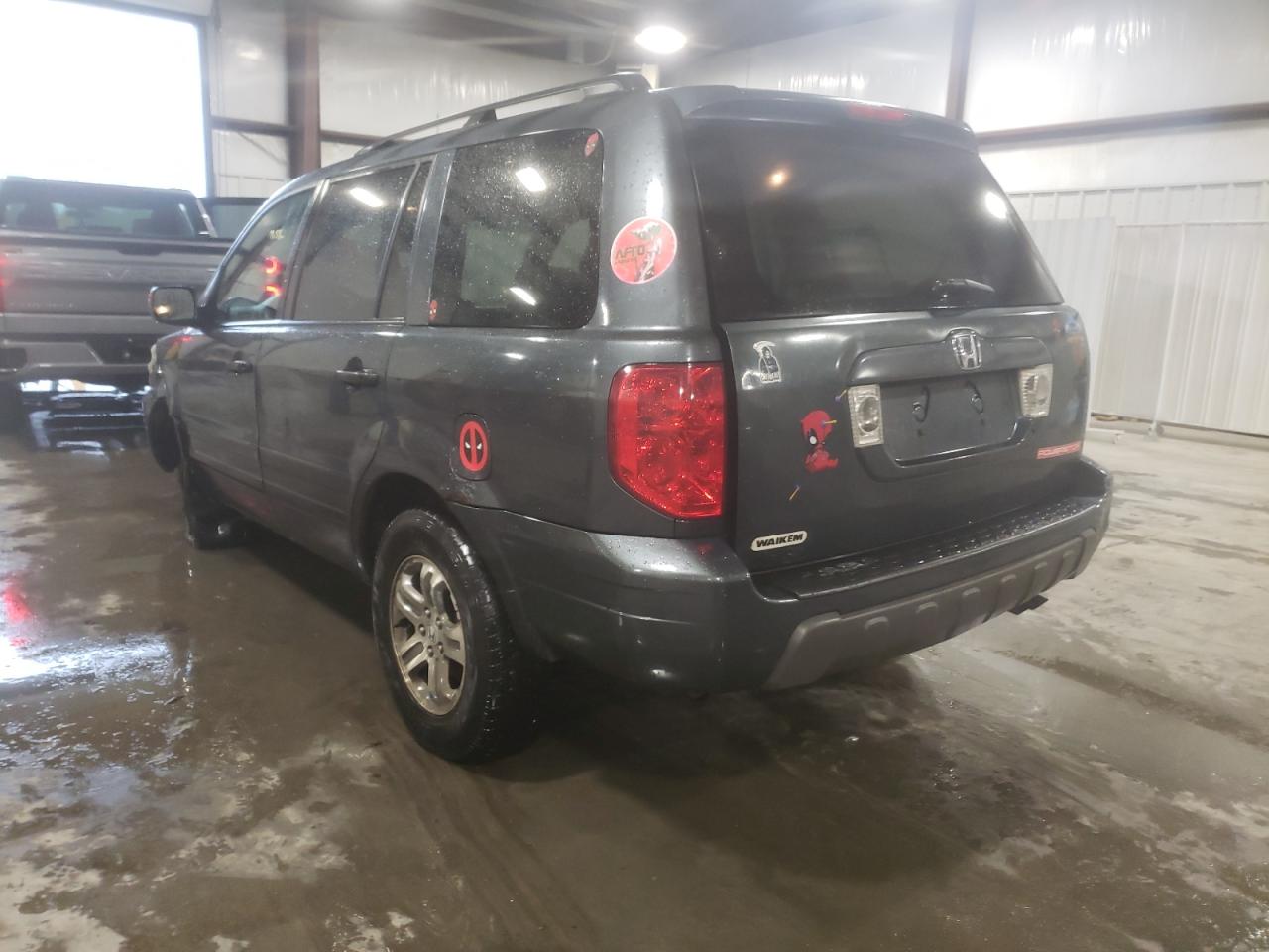 Photo 3 from auction – 2004 HONDA PILOT EXL with VIN 2HKYF18674H503260