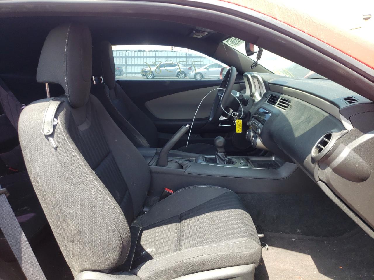 Photo 5 from auction – 2011 CHEVROLET CAMARO LS with VIN 2G1FE1ED1B9134630