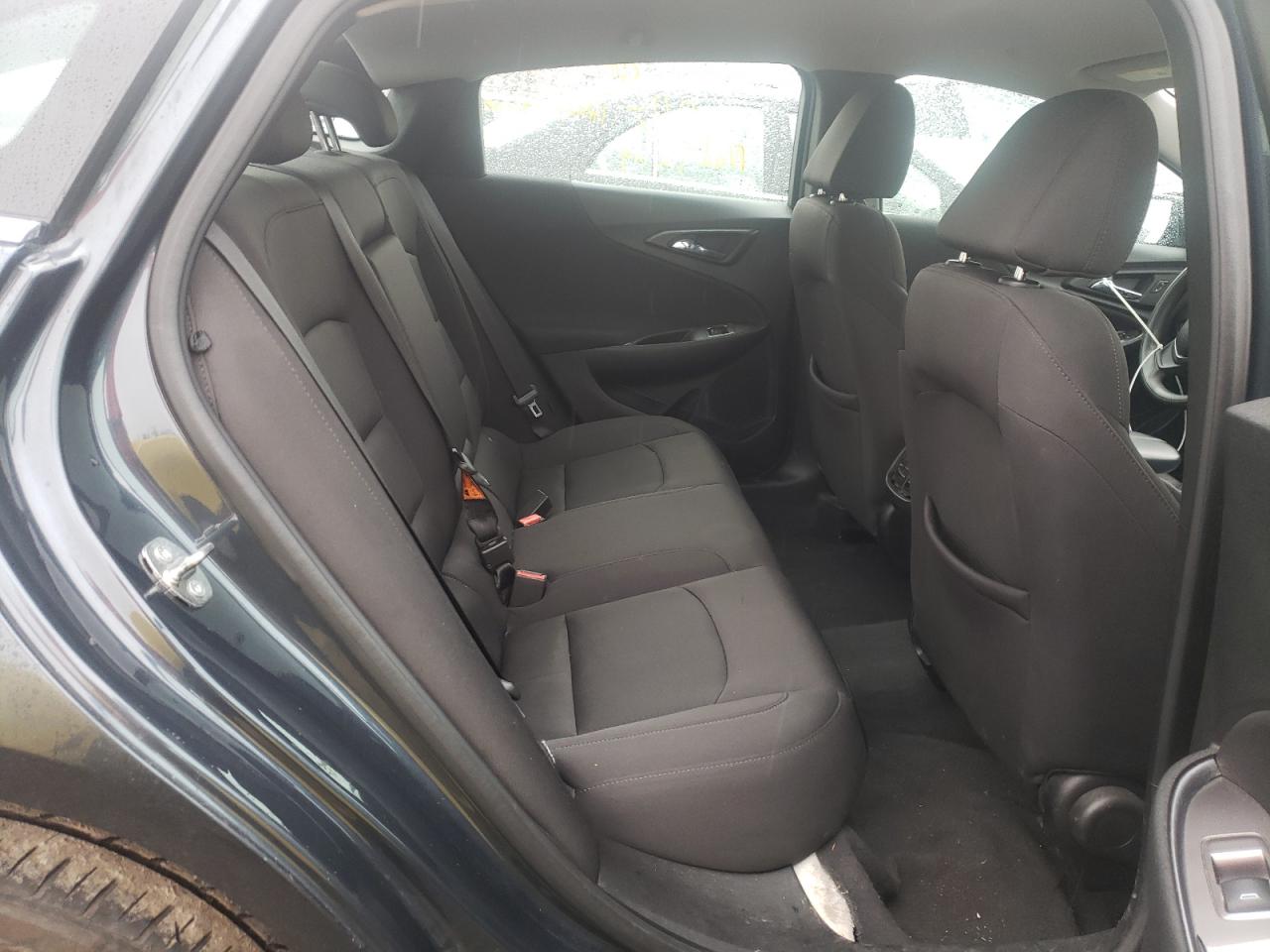 Photo 6 from auction – 2019 CHEVROLET MALIBU LT with VIN 1G1ZD5ST9KF182936