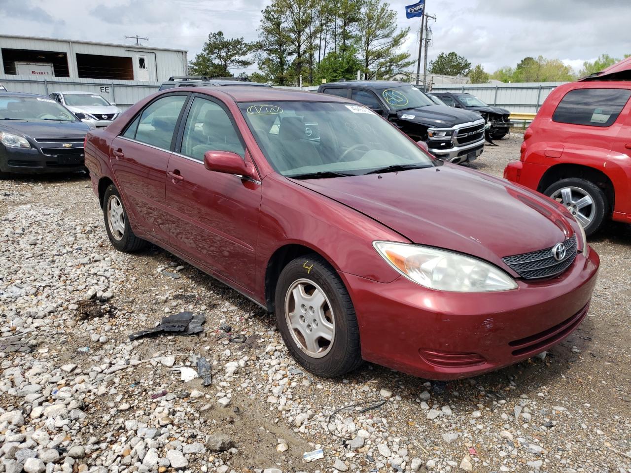 TOYOTA CAMRY LE 2003 with VIN 4T1BF30K33U057568 - Photo from auction