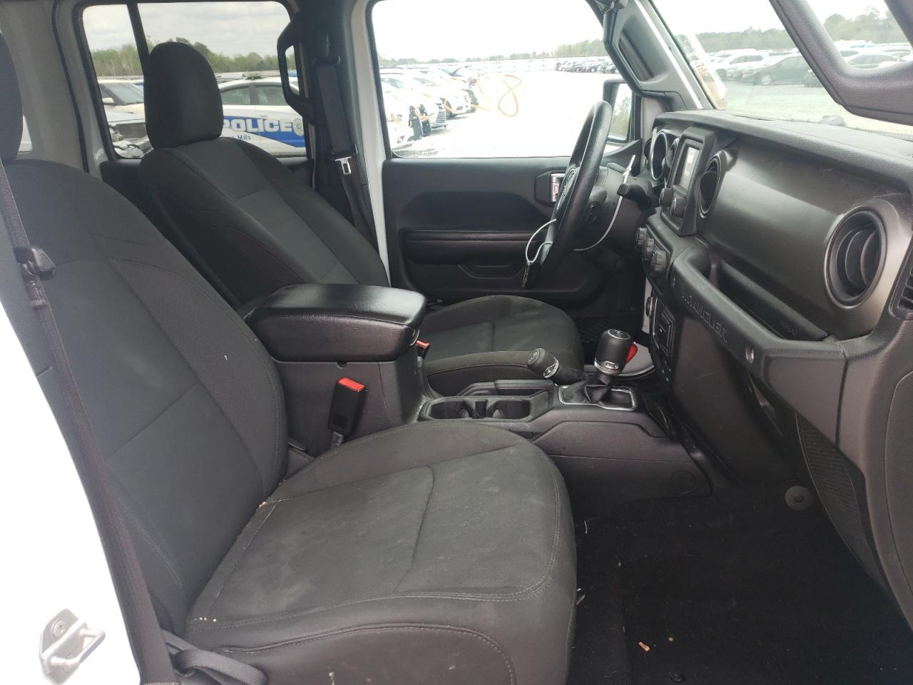 Photo 5 from auction – 2018 JEEP WRANGLER U with VIN 1C4HJXDG5JW138759