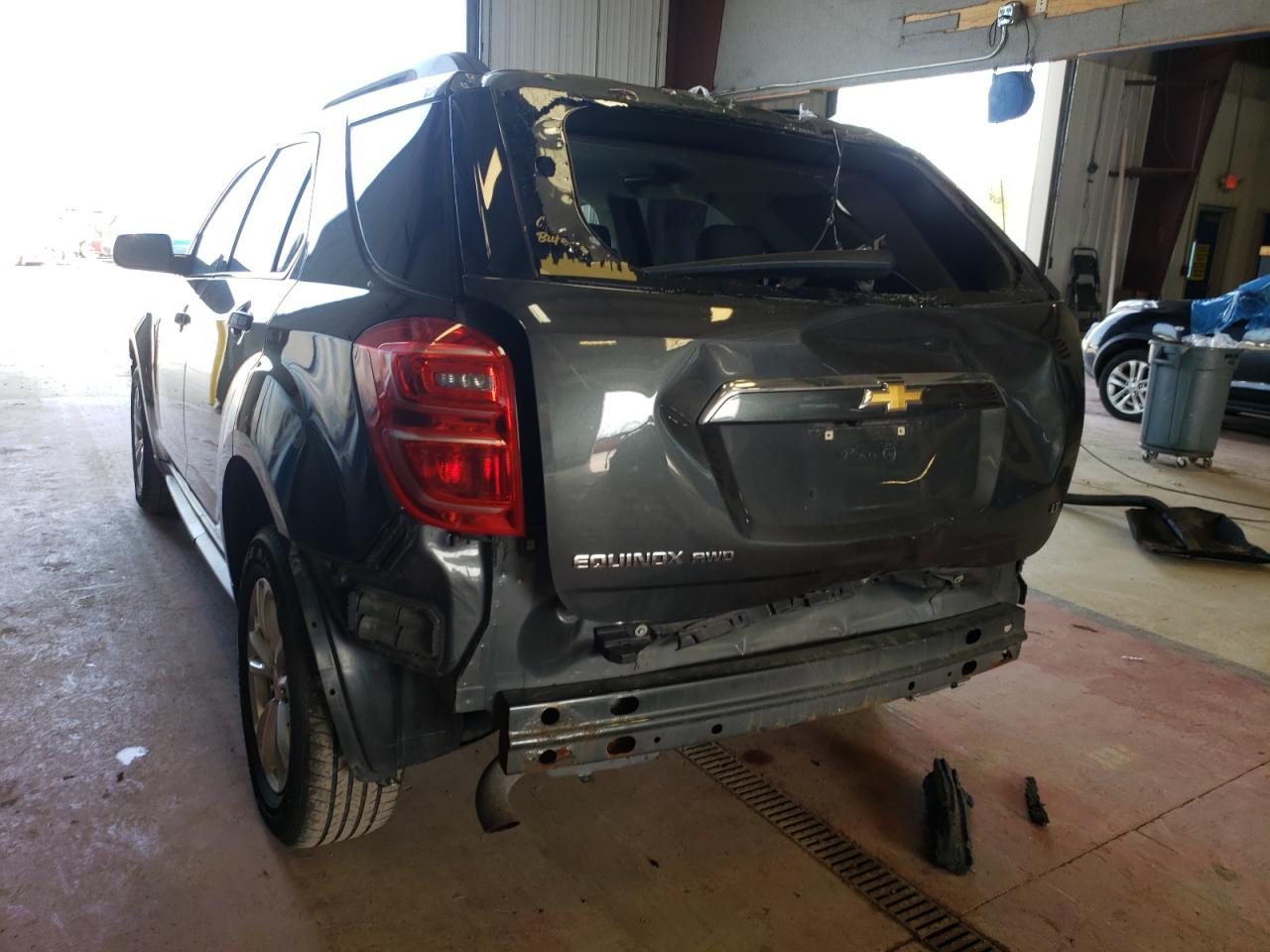 Photo 3 from auction – 2017 CHEVROLET EQUINOX LT with VIN 2GNFLFEK4H6168720