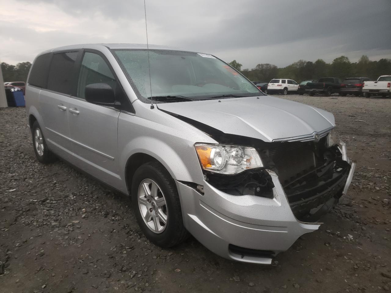 CHRYSLER TOWN & COU 2010 with VIN 2A4RR2D14AR404514 - Photo from auction