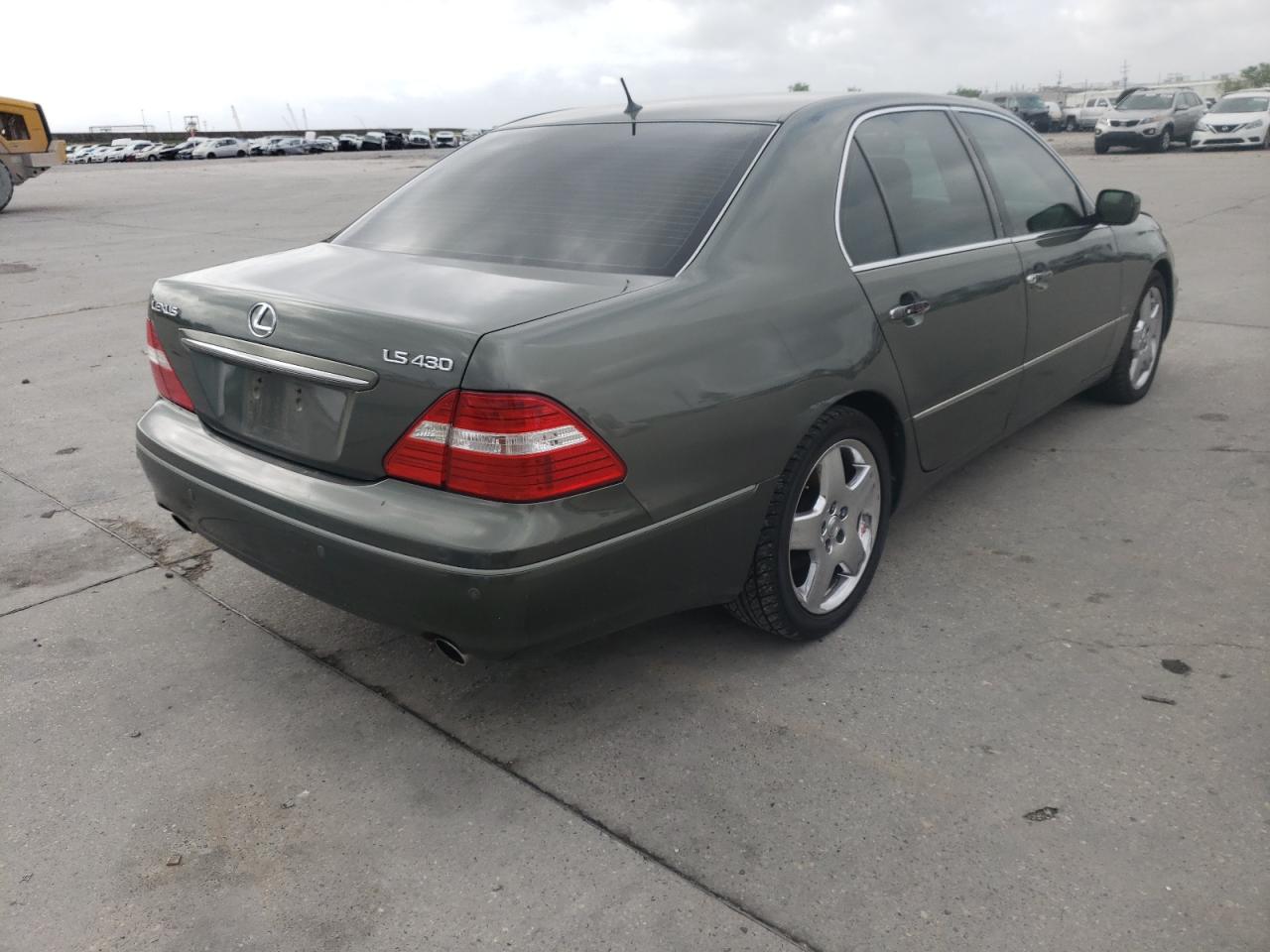Photo 4 from auction – 2005 LEXUS LS 430 with VIN JTHBN36F855021002