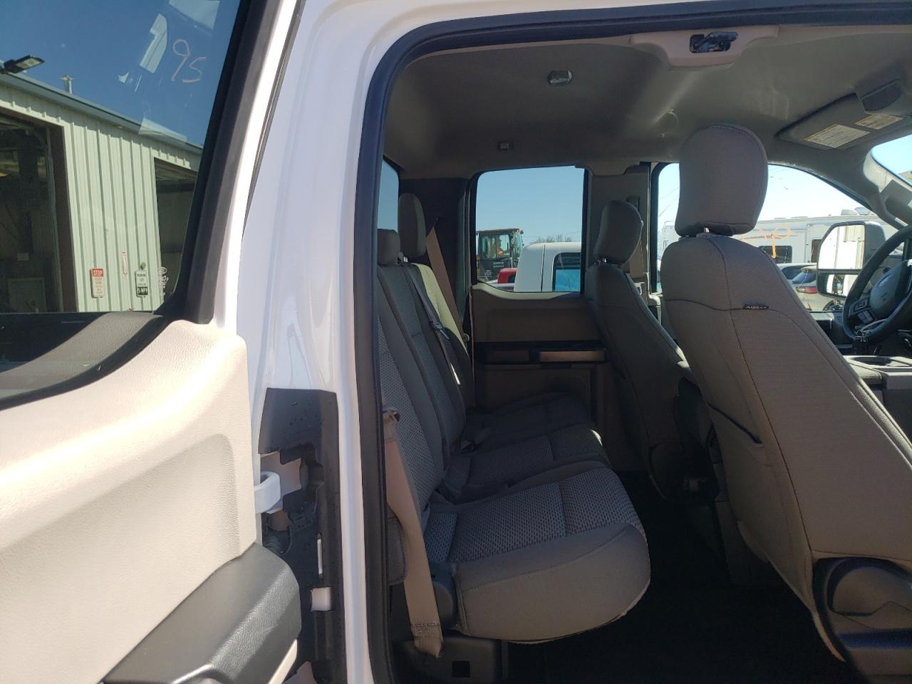 Photo 6 from auction – 2018 FORD F250 SUPER with VIN 1FT7X2B65JEB09839