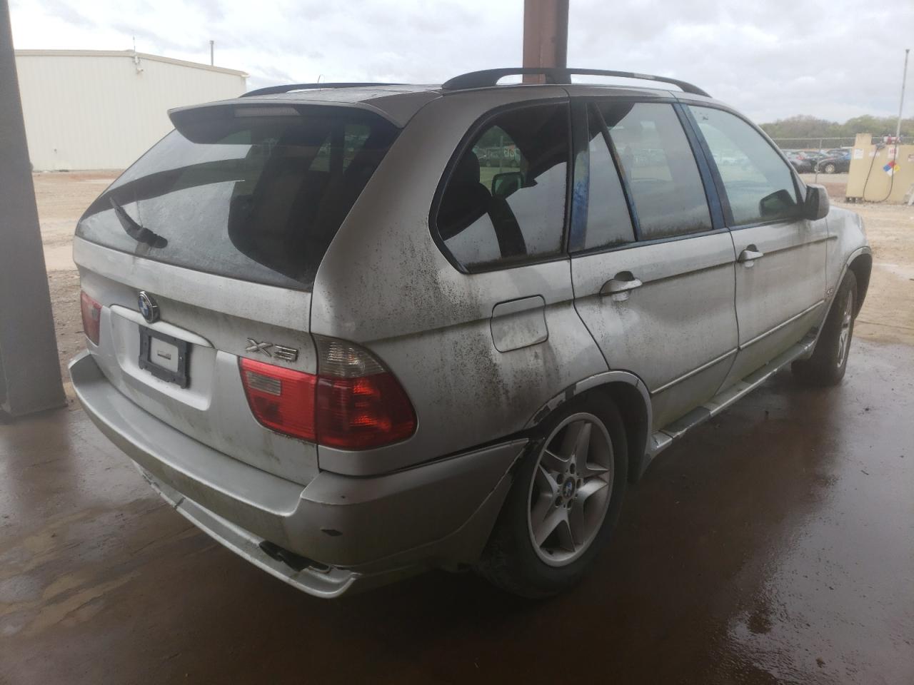 Photo 4 from auction – 2005 BMW X5 4.4I with VIN 5UXFB53535LV18102