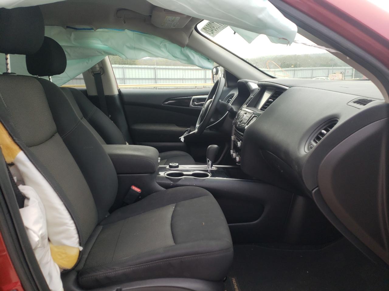 Photo 5 from auction – 2017 NISSAN PATHFINDER with VIN 5N1DR2MM4HC620243