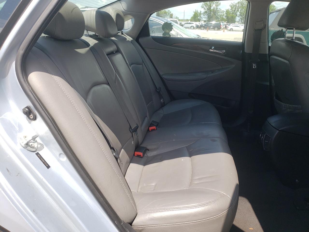 Photo 6 from auction – 2011 HYUNDAI SONATA SE with VIN 5NPEC4AB8BH195548
