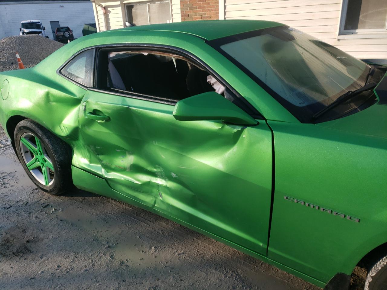 Photo 9 from auction – 2011 CHEVROLET CAMARO LT with VIN 2G1FB1ED1B9123507