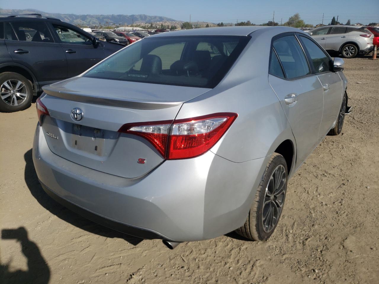 Photo 4 from auction – 2016 TOYOTA COROLLA L with VIN 5YFBURHE5GP462863