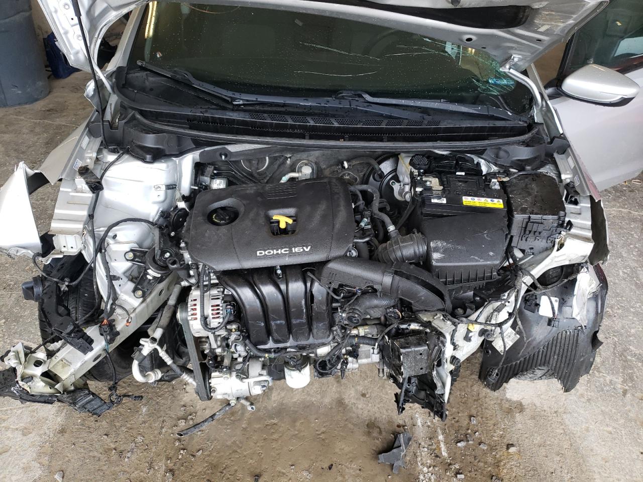 Photo 7 from auction – 2017 KIA FORTE LX with VIN 3KPFK4A74HE066156