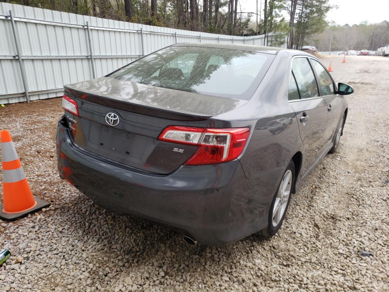 Photo 4 from auction – 2013 TOYOTA CAMRY L with VIN 4T1BF1FK2DU681035