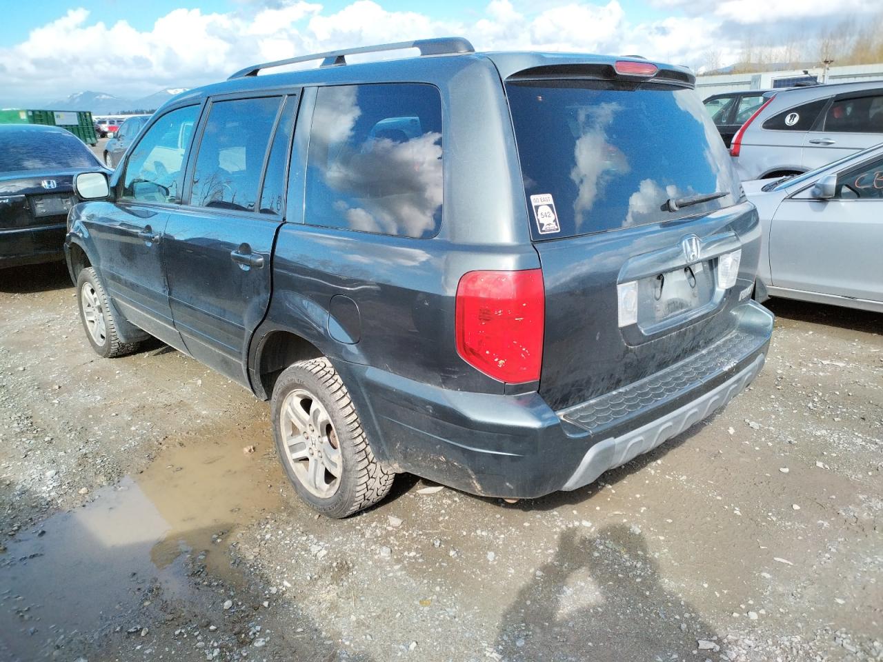 Photo 3 from auction – 2003 HONDA PILOT EX with VIN 2HKYF18423H568546