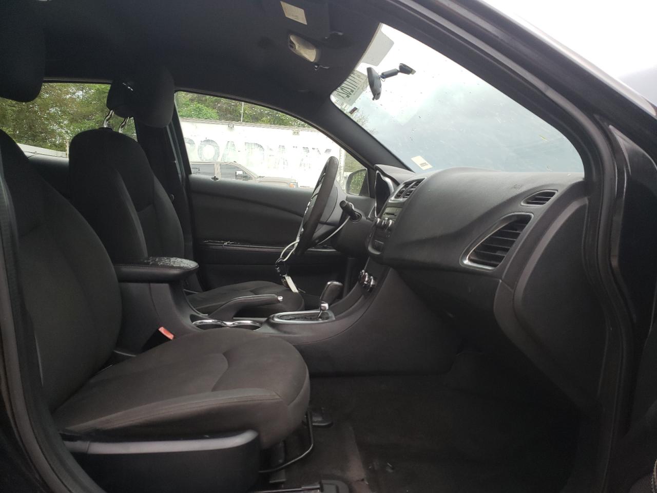 Photo 5 from auction – 2012 DODGE AVENGER SE with VIN 1C3CDZAB6CN252790