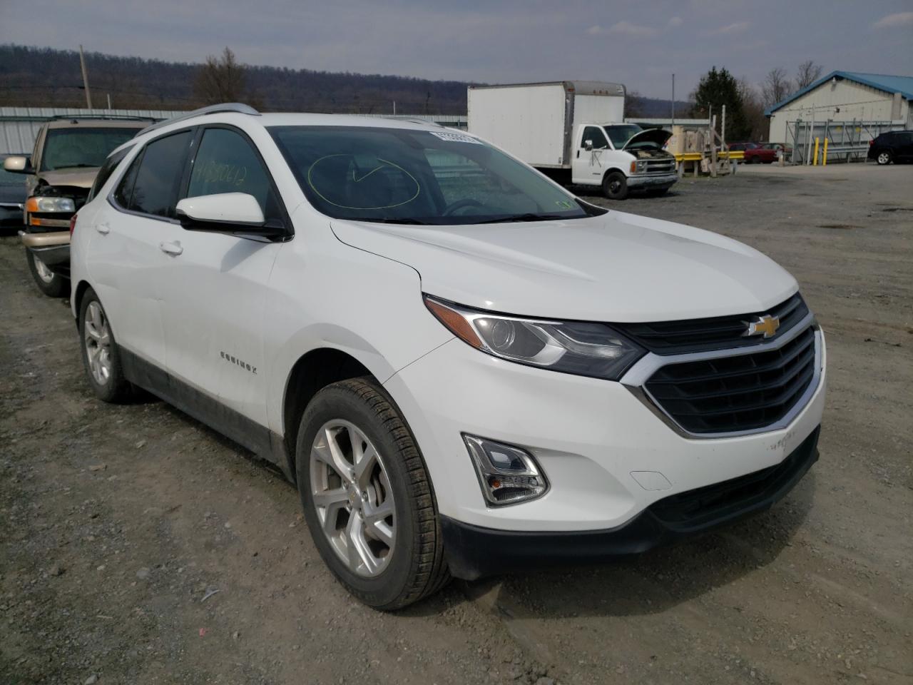 CHEVROLET EQUINOX LT 2019 with VIN 2GNAXLEX6K6192467 - Photo from auction