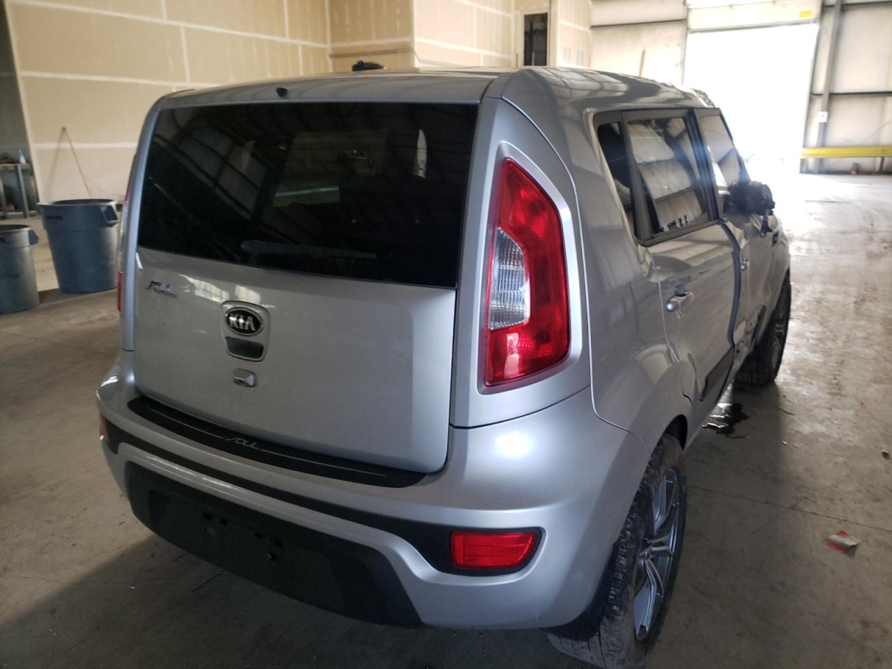 Photo 4 from auction – 2013 KIA SOUL + with VIN KNDJT2A68D7529591