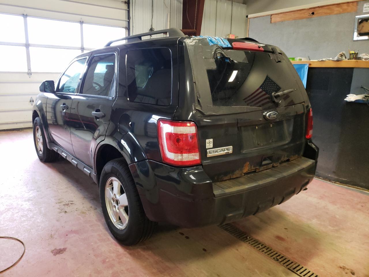 Photo 3 from auction – 2011 FORD ESCAPE XLT with VIN 1FMCU9D71BKA42662