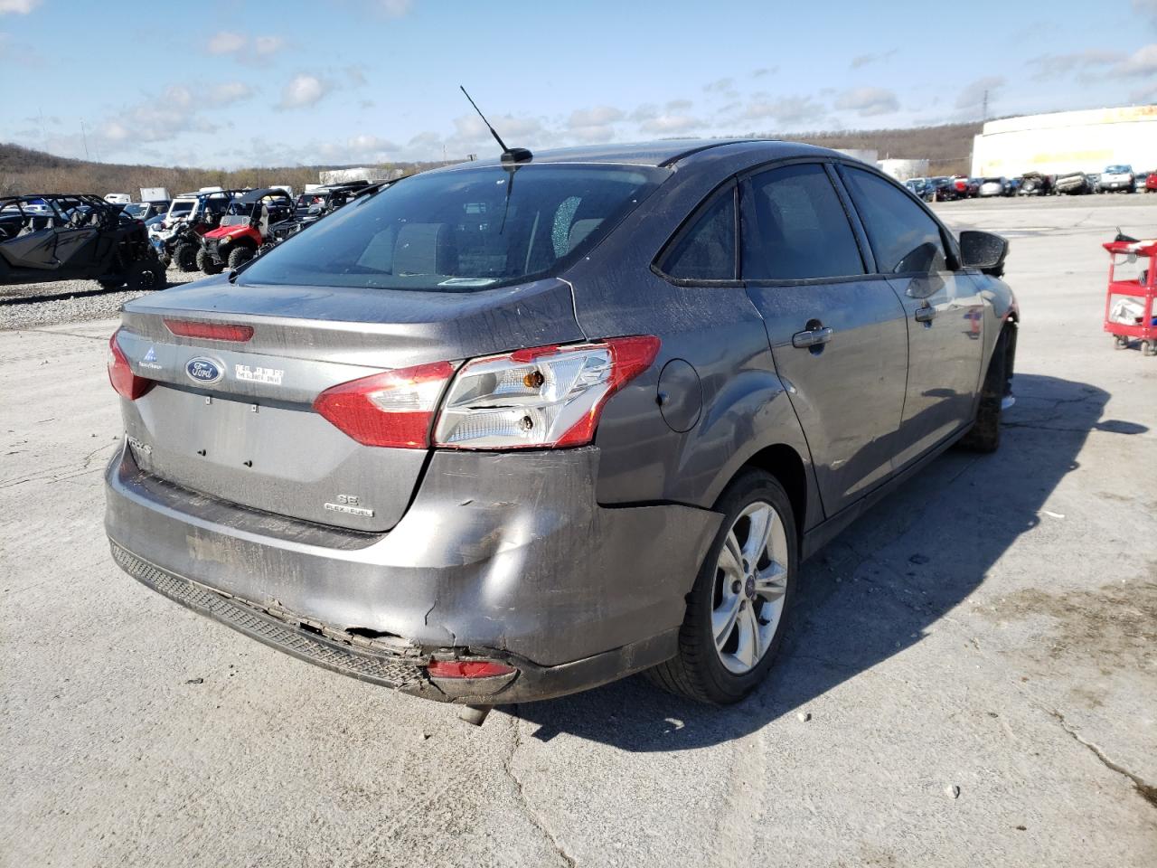 Photo 4 from auction – 2013 FORD FOCUS SE with VIN 1FADP3F20DL138123
