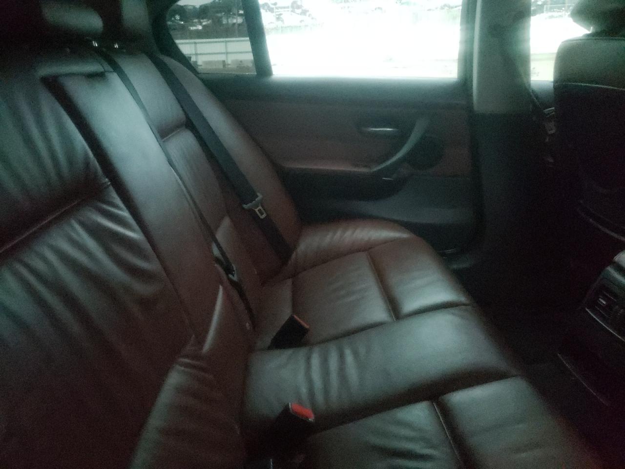 Photo 6 from auction – 2006 BMW 330 XI with VIN WBAVD33546KV60245