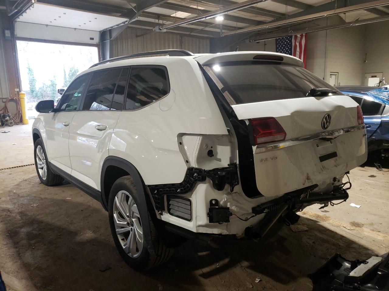 Photo 3 from auction – 2021 VOLKSWAGEN ATLAS SE with VIN 1V2KR2CA9MC579586