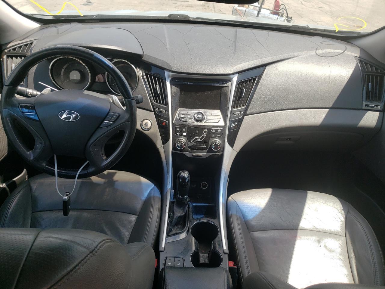 Photo 9 from auction – 2011 HYUNDAI SONATA SE with VIN 5NPEC4AB8BH195548