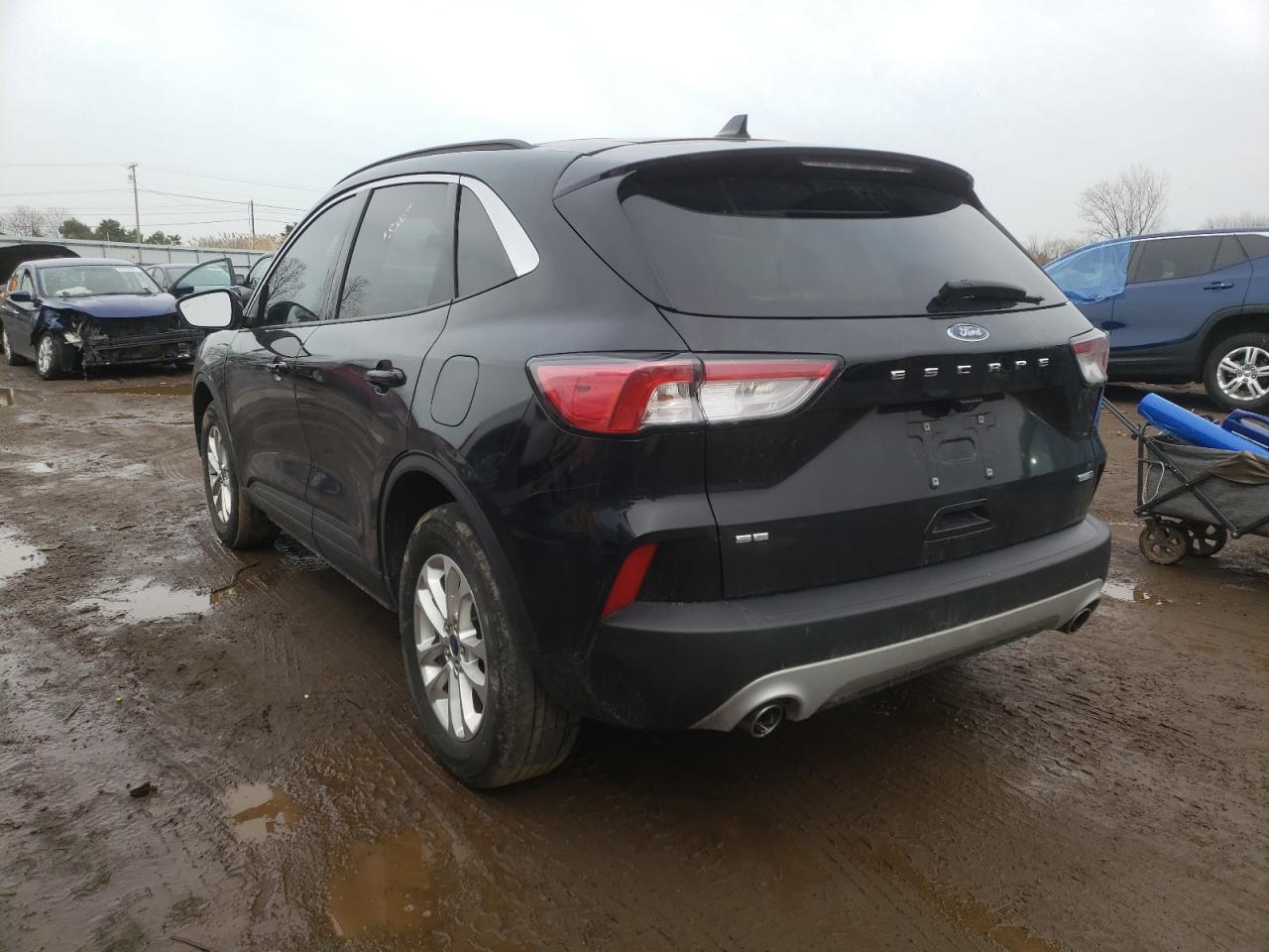 Photo 3 from auction – 2020 FORD ESCAPE SE with VIN 1FMCU9G64LUA50814