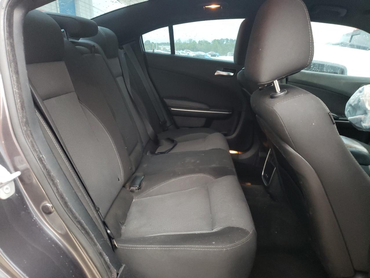 Photo 6 from auction – 2016 DODGE CHARGER SE with VIN 2C3CDXBGXGH154875