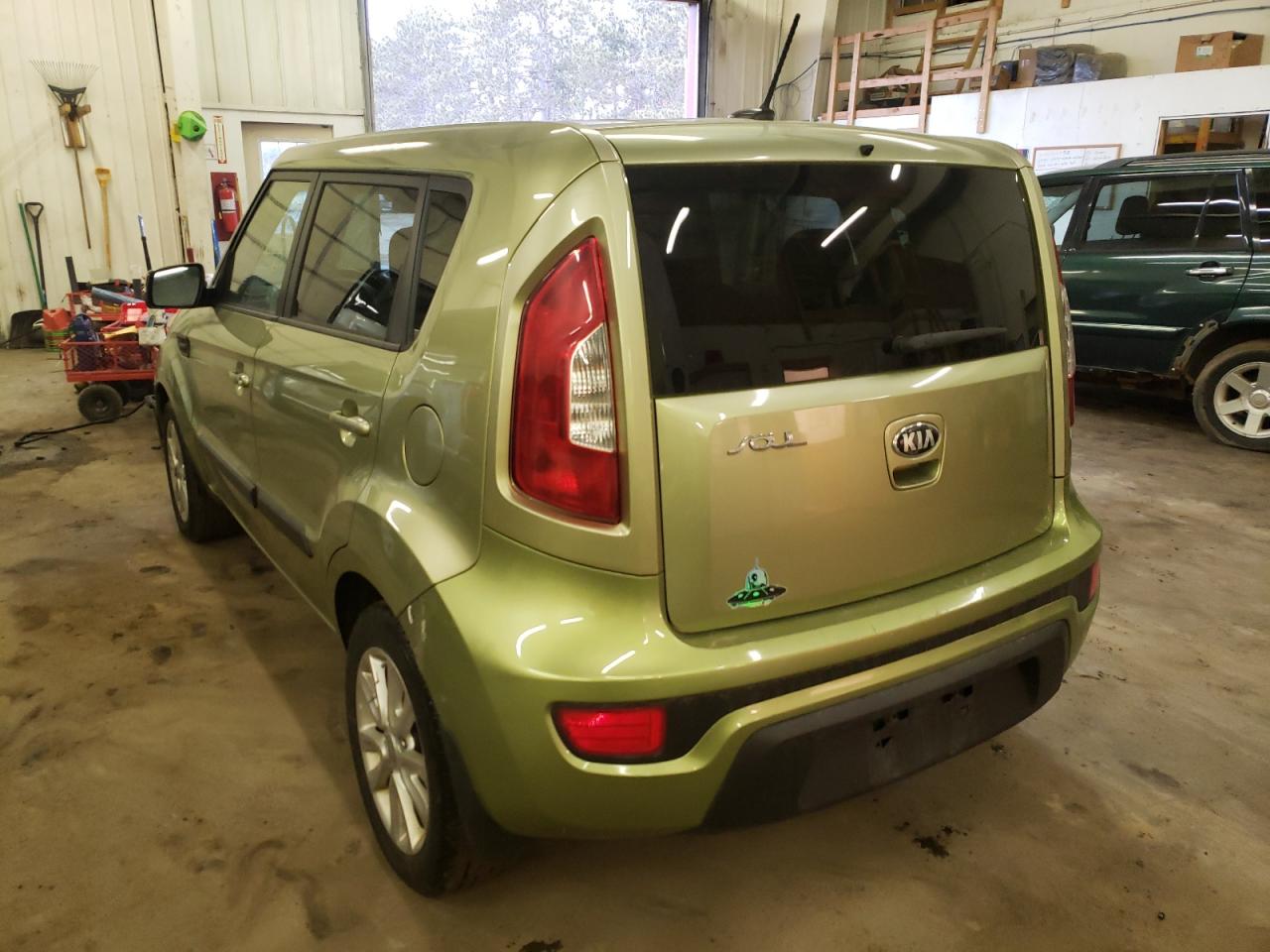 Photo 3 from auction – 2013 KIA SOUL + with VIN KNDJT2A6XD7516552