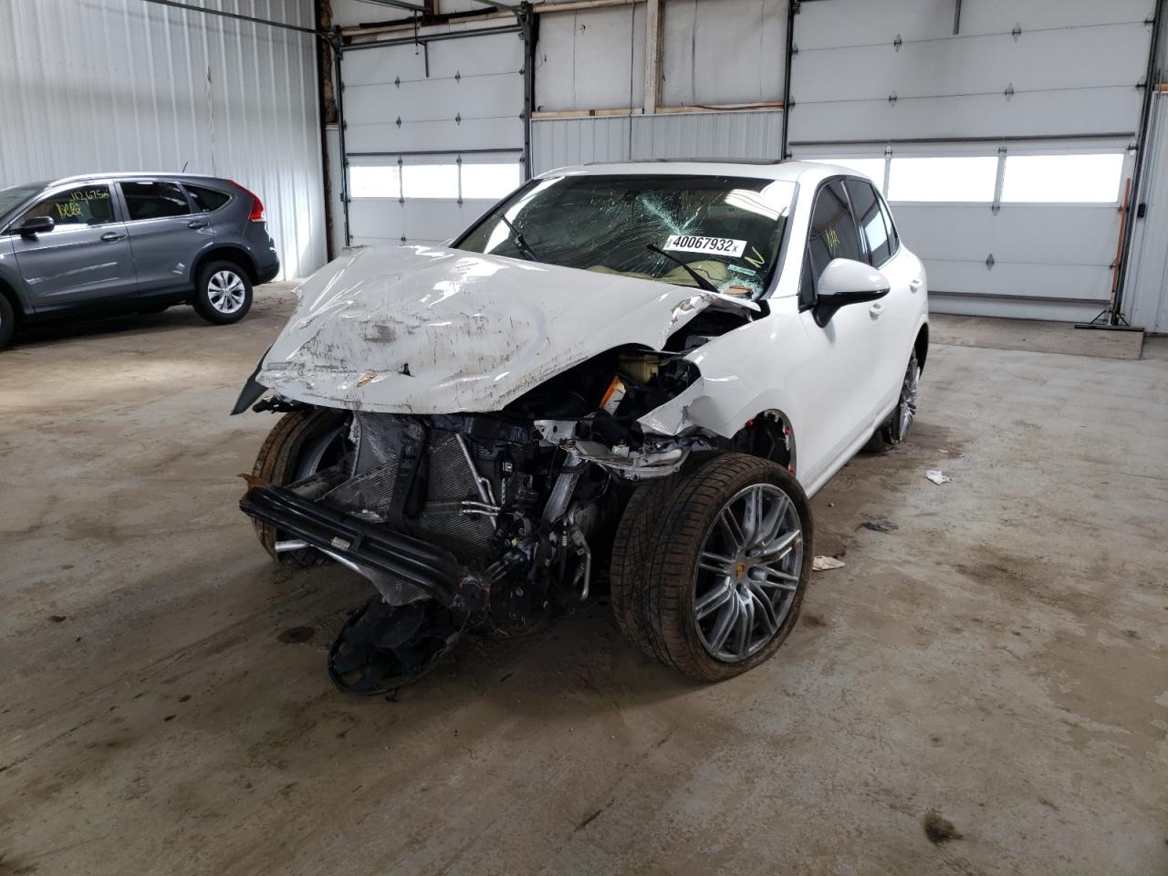 Photo 2 from auction – 2017 PORSCHE CAYENNE with VIN WP1AA2A2XHKA81407