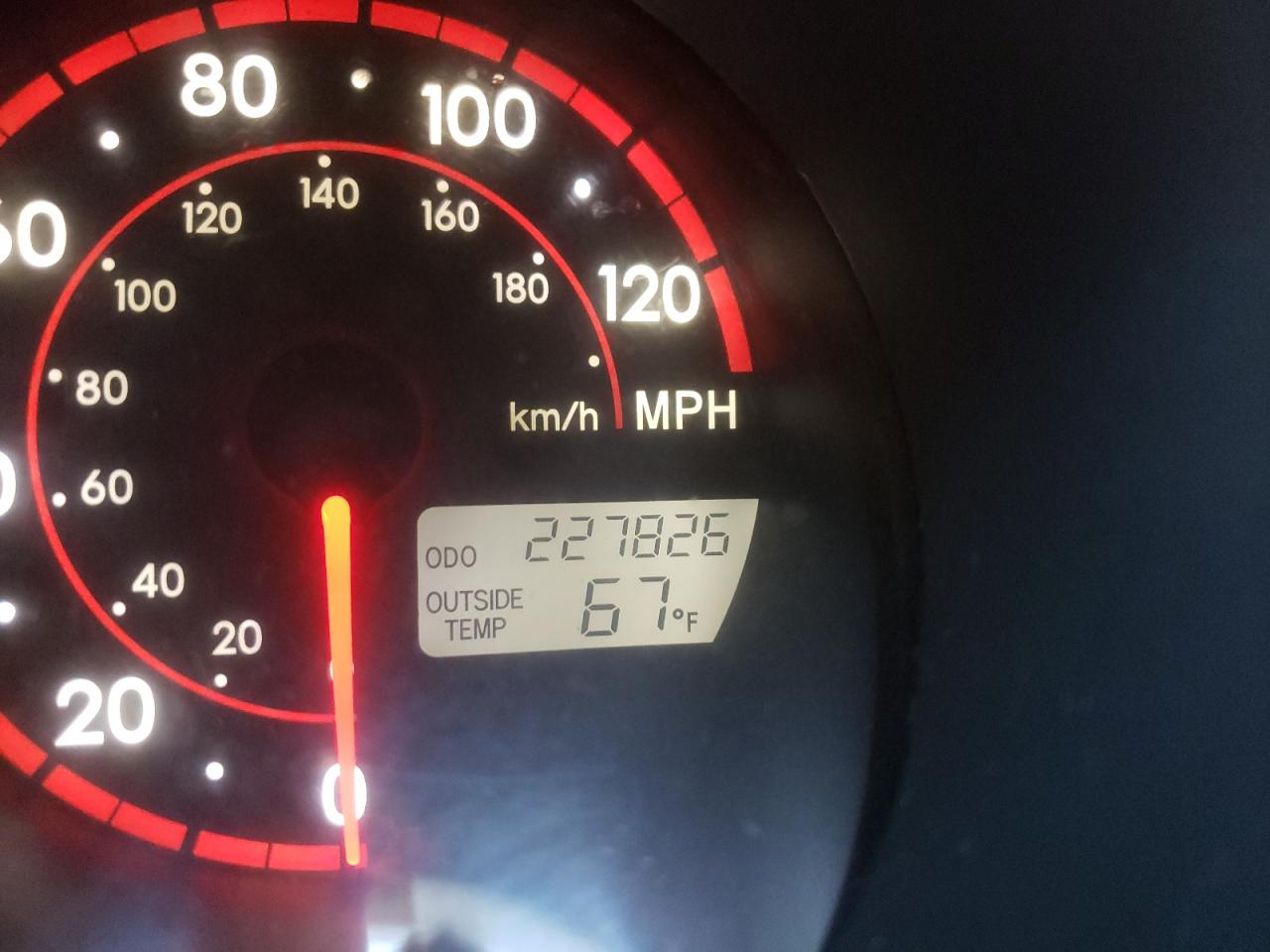Photo 8 from auction – 2006 TOYOTA COROLLA MA with VIN 2T1KR32E86C567449