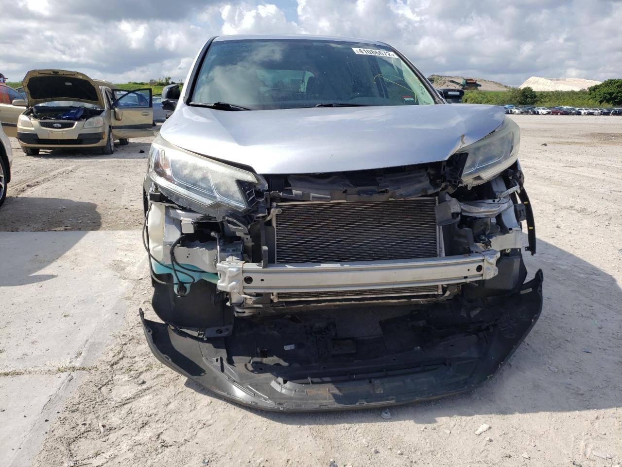 Photo 9 from auction – 2016 HONDA CR-V LX with VIN 2HKRM4H36GH667816